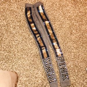 Victoria secret pink leggings.